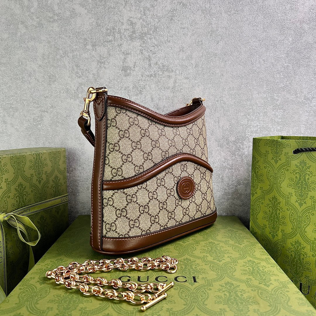 GUCCI GG Retro Bucket Bag